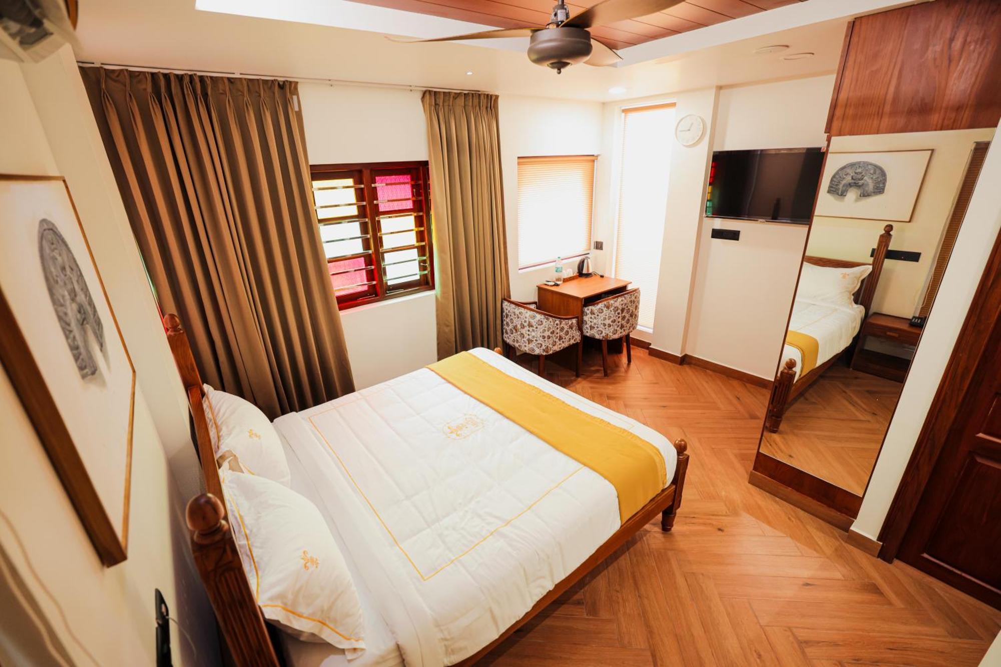 The Lilly'S Stories Hotel Fort Kochi Exterior photo